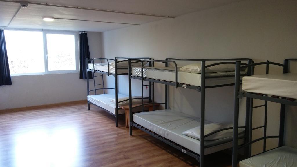 Alma Del Camino - Rooms & Albergue Sarria Exterior photo