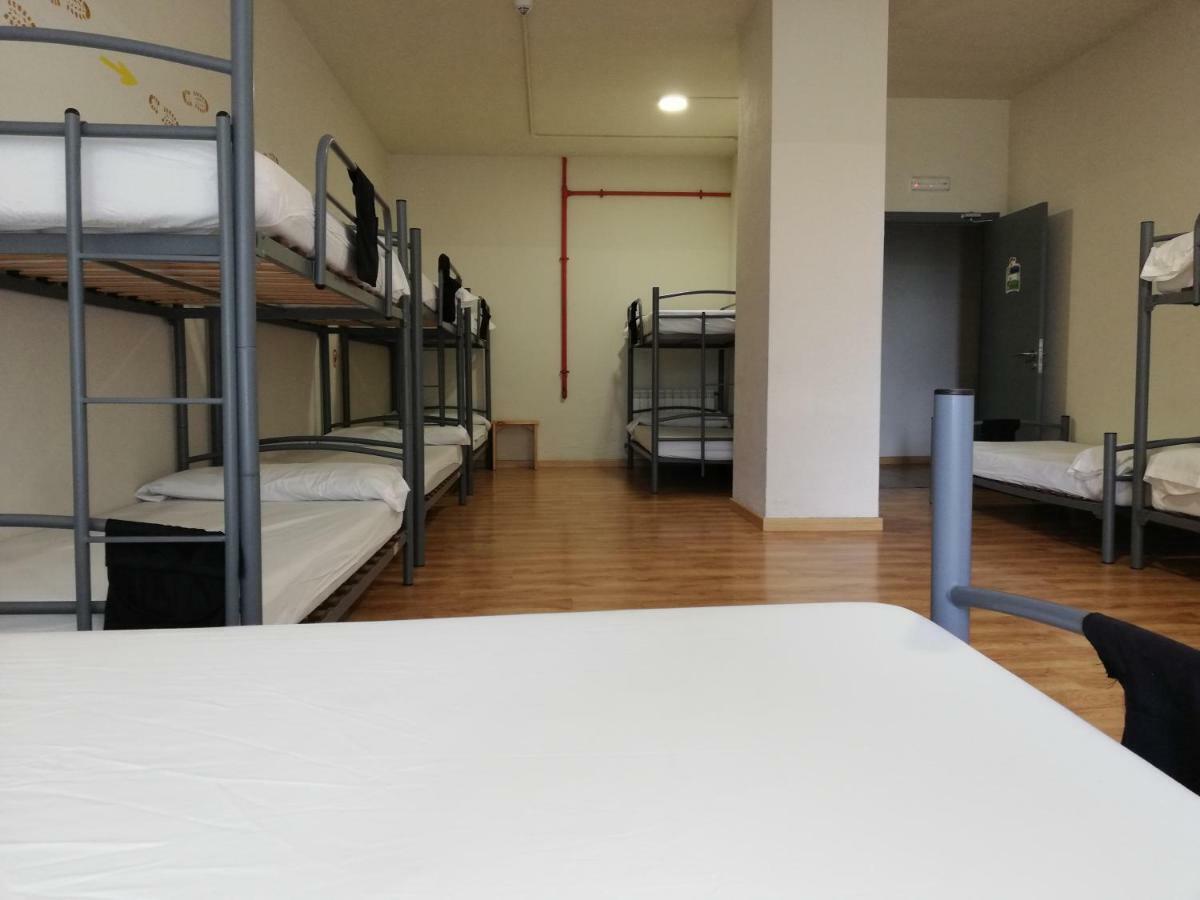 Alma Del Camino - Rooms & Albergue Sarria Exterior photo